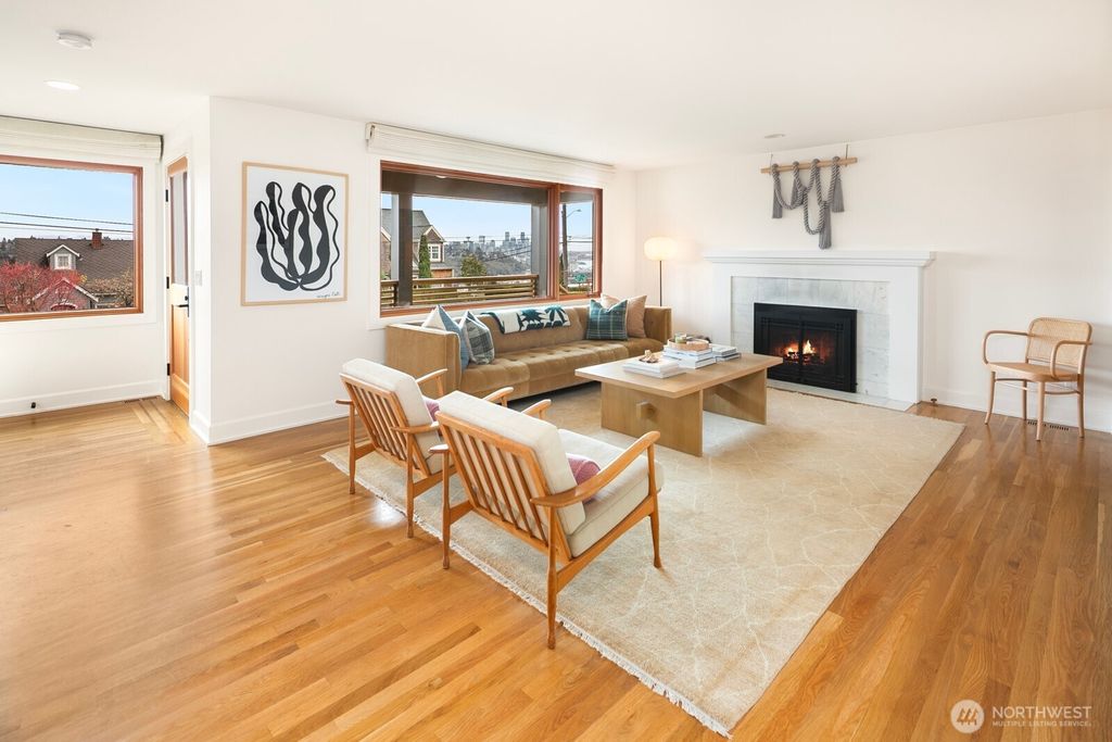 Photo of 2507 27th Avenue W, Seattle, WA 98199 (MLS # 2496744)