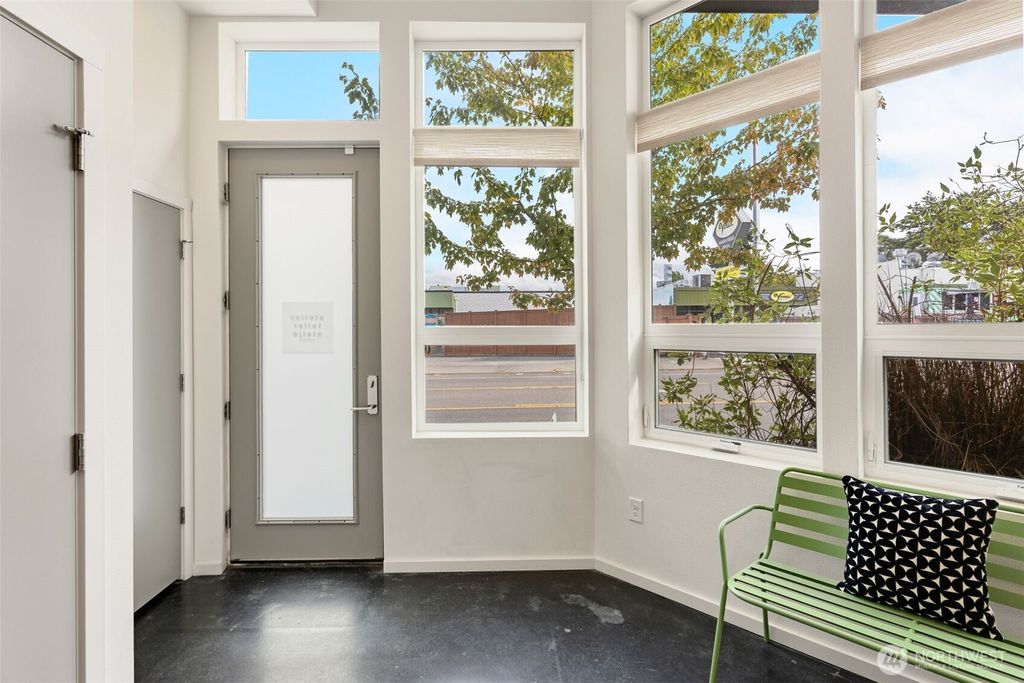 Photo of 7327 35th Avenue NE, Seattle, WA 98115 (MLS # 2439040)