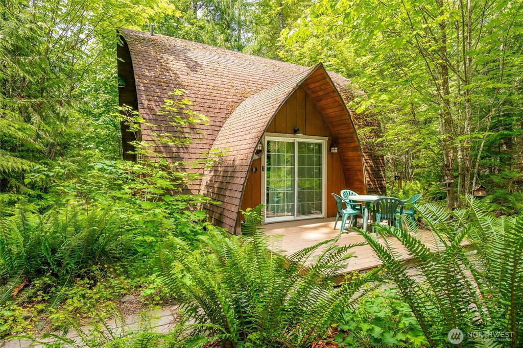 Photo of 14001 Welcome Road, Glacier, WA 98244 (MLS # 2526983)
