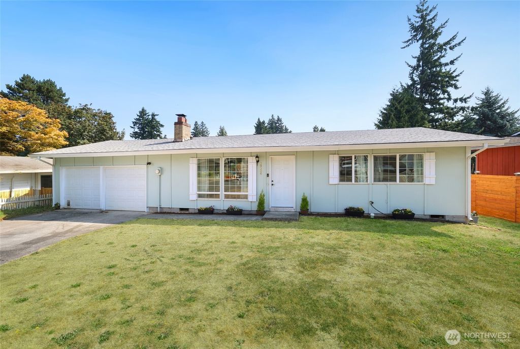 Photo of 29304 32nd Place S, Auburn, WA 98001 (MLS # 2423409)