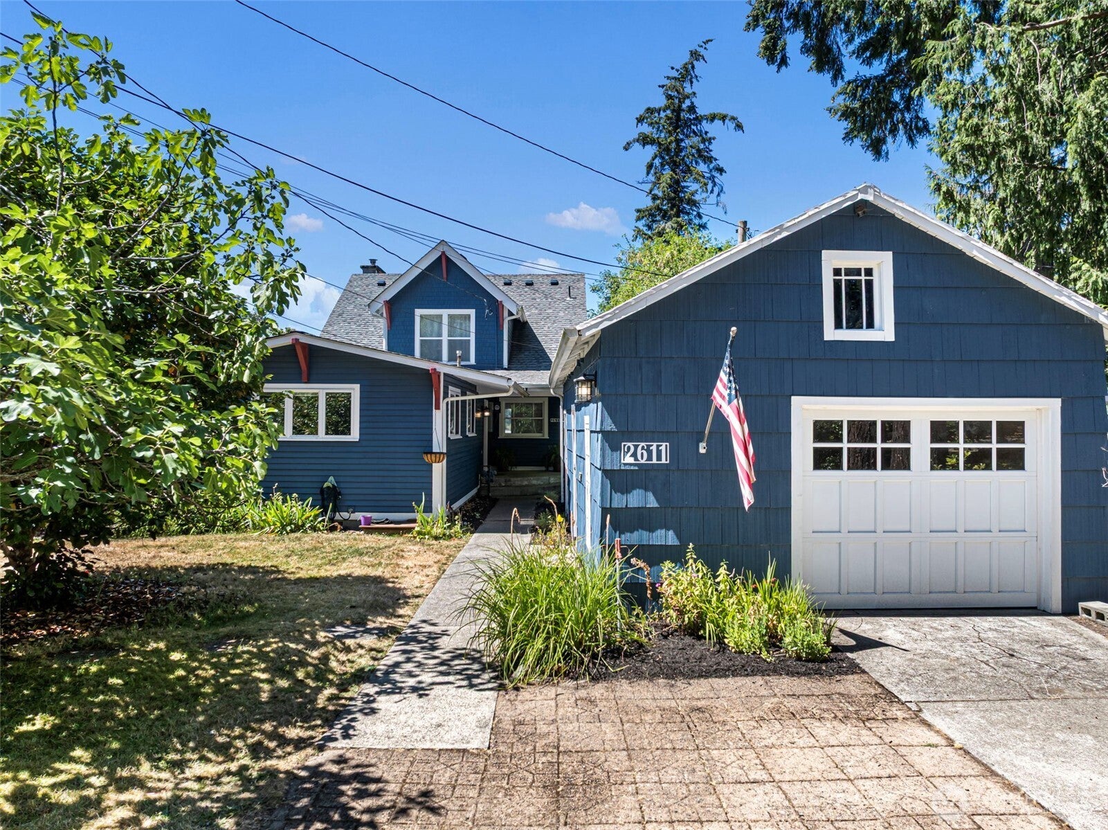 2611 Marine Drive