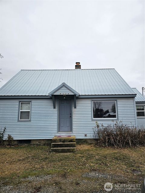 Photo of 504 W Robert Avenue, Chewelah, WA 99109 (MLS # 2476062)