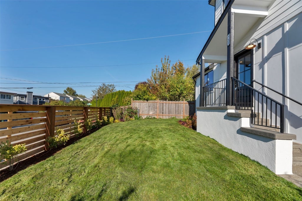 Photo of 5402 20th Avenue S, Seattle, WA 98108 (MLS # 2597452)