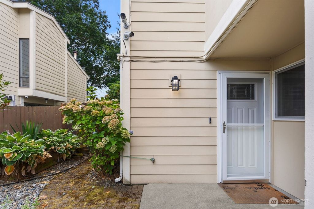Photo of 1901 M Street NE #2005, Auburn, WA 98002 (MLS # 2407966)