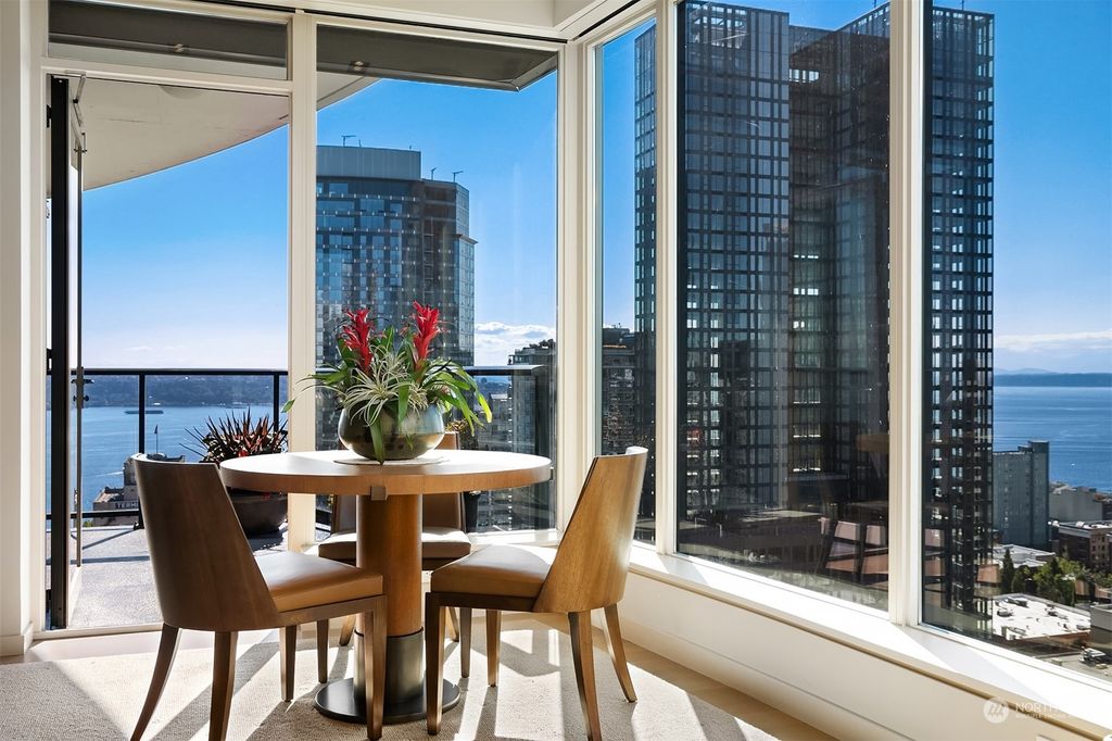 Photo of 1920 4th Avenue #2401, Seattle, WA 98101 (MLS # 2327250)