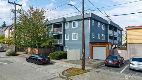 Photo of 910 N 95th Street, Seattle, WA 98103 (MLS # 2413513)