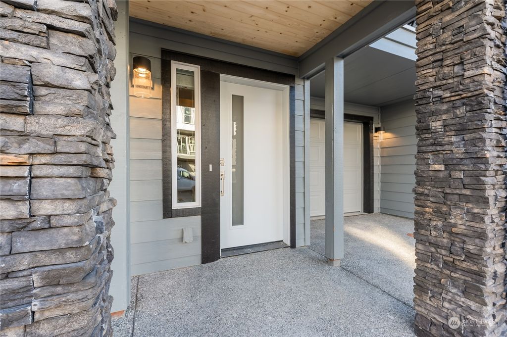 Photo of 3123 148th Street SW #C3, Lynnwood, WA 98087 (MLS # 2076546)