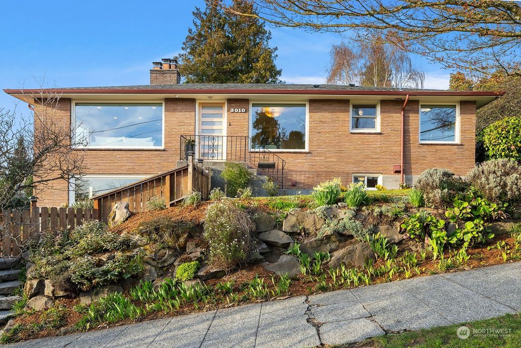 Photo of 3010 NE 60th Street, Seattle, WA 98115 (MLS # 2204606)