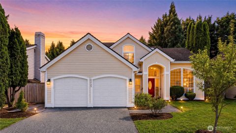 Photo of 25723 SE 40th Street, Sammamish, WA 98029 (MLS # 2554428)