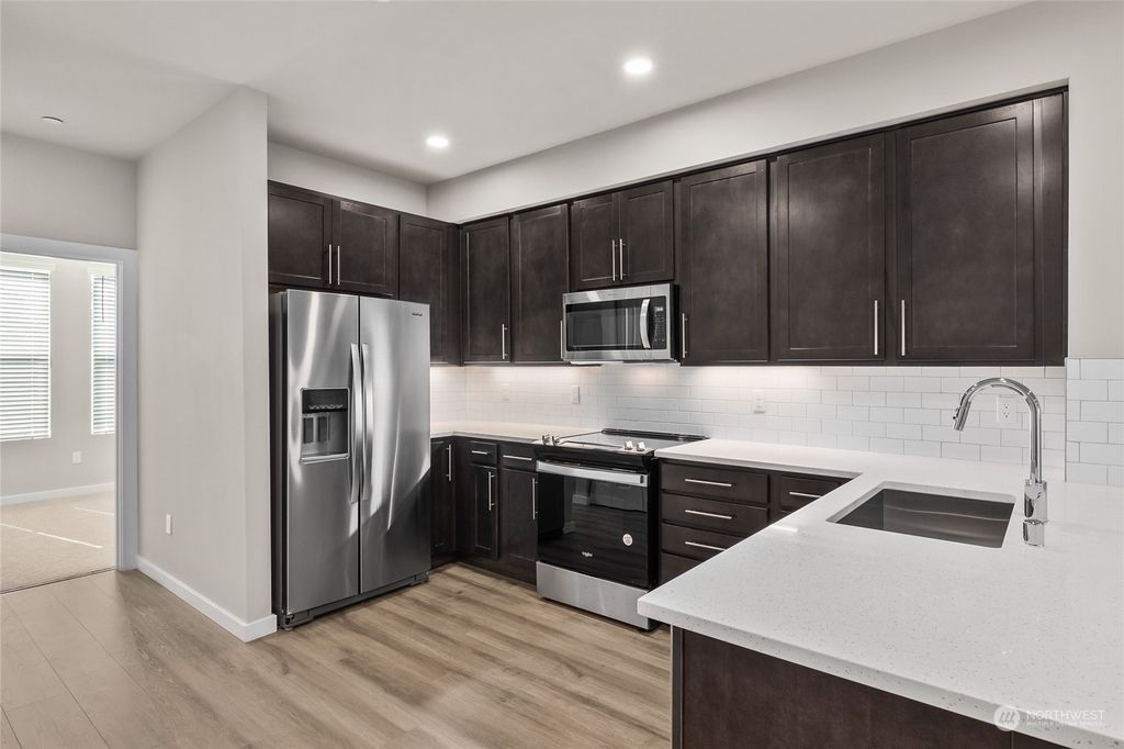 Photo of 23413 Edmonds Way #B1, Edmonds, WA 98026 (MLS # 2161058)