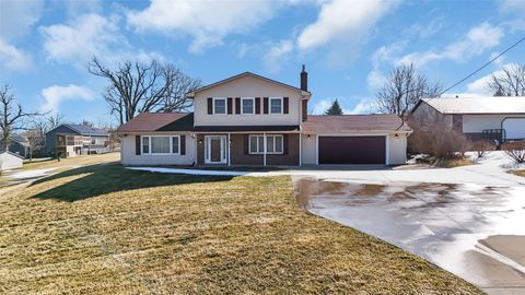 1513 Stoney Point Road NW Cedar Rapids IA 52405