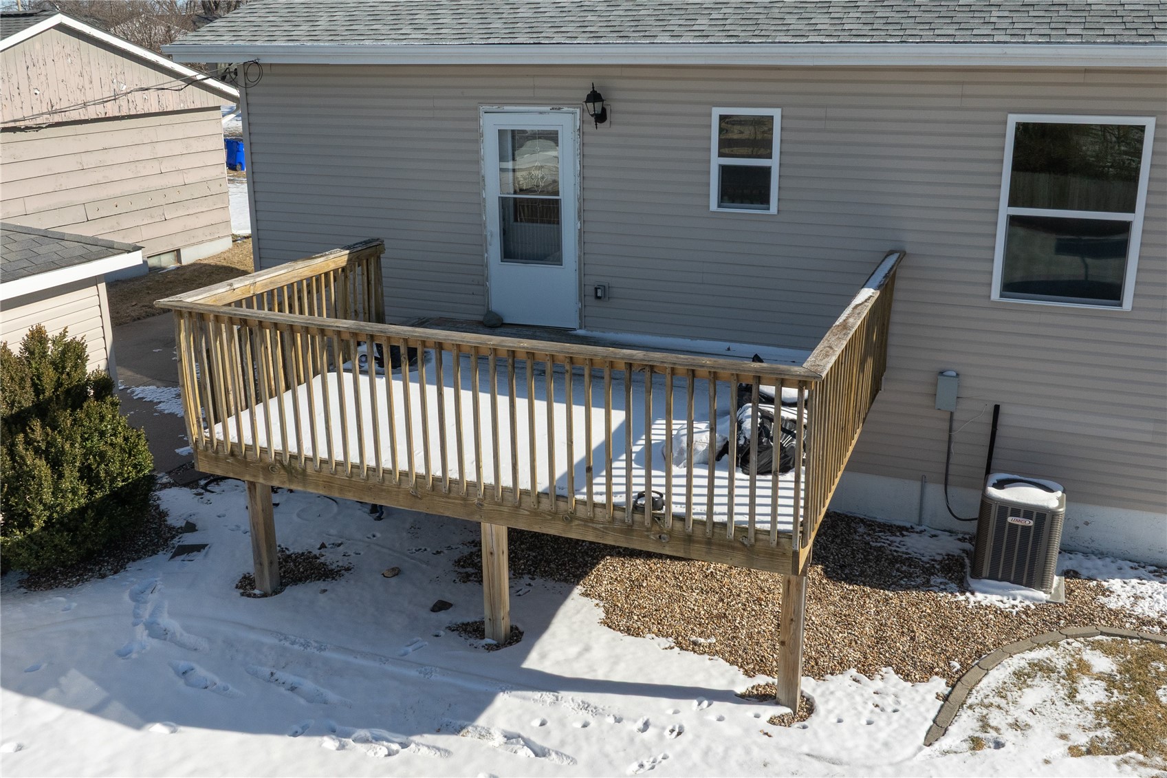 706 Danbury Street NE