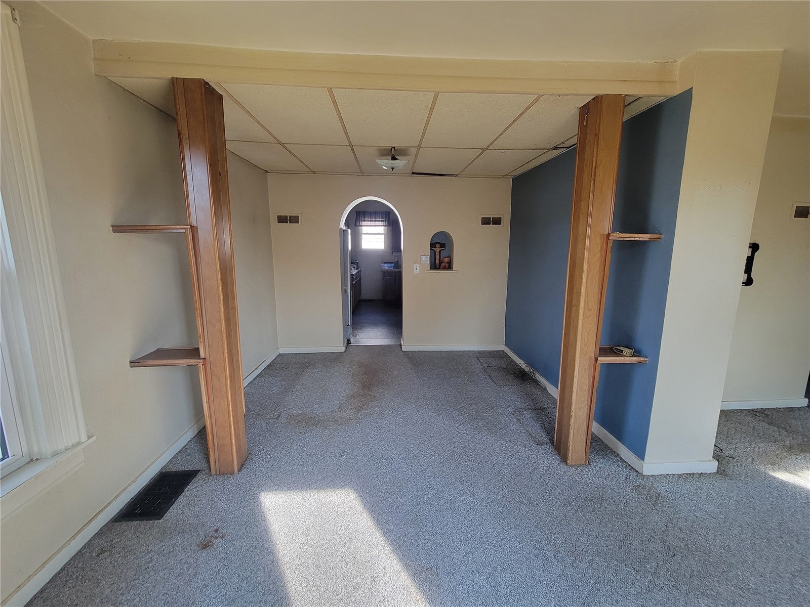 218 E Main St