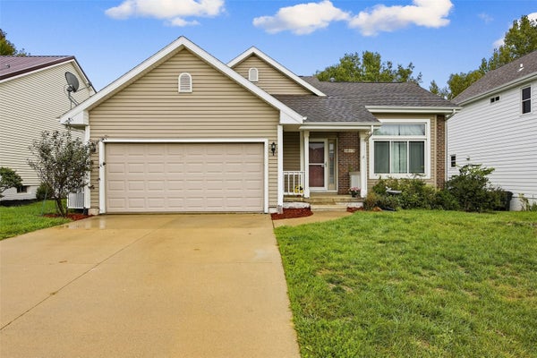 5013 WILLOWBEND RD NE, CEDAR RAPIDS, IA 52411 - Image 0291e8390d7e4e06e23de61c04023f8f/2996156136