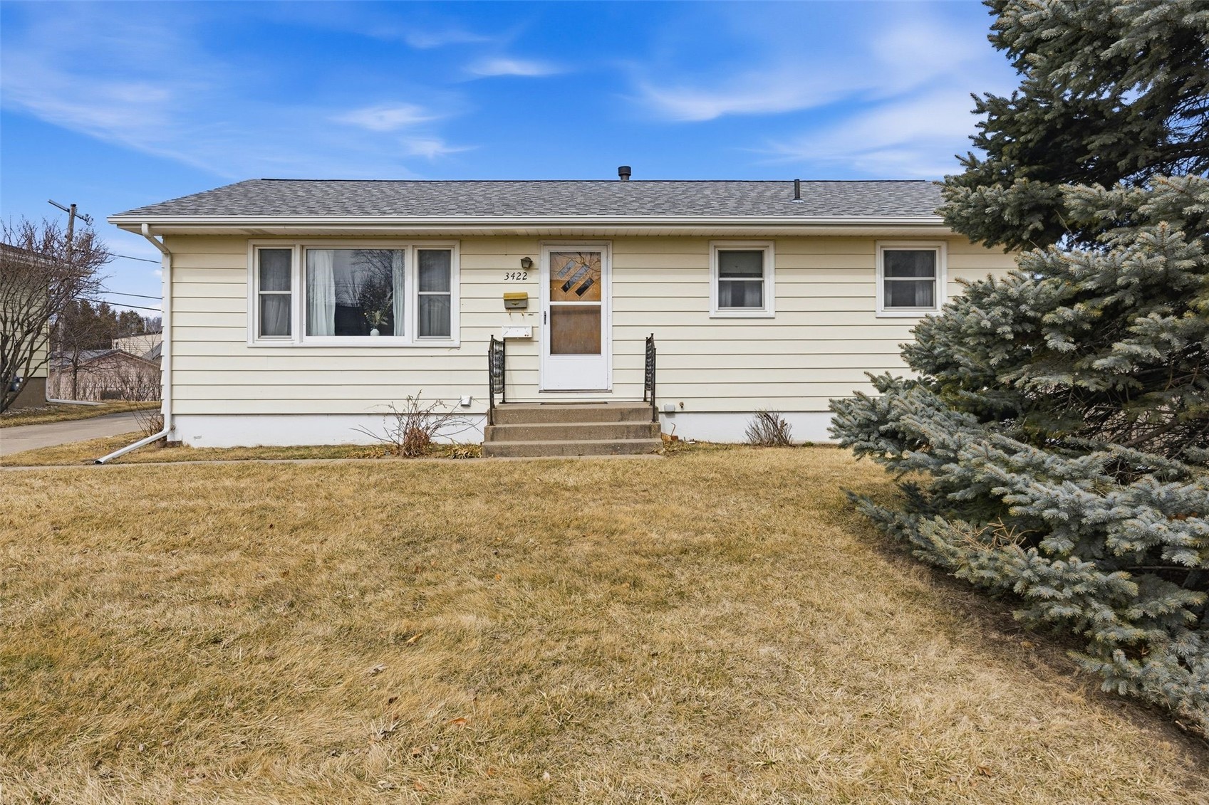 3422 Dennis Drive NW