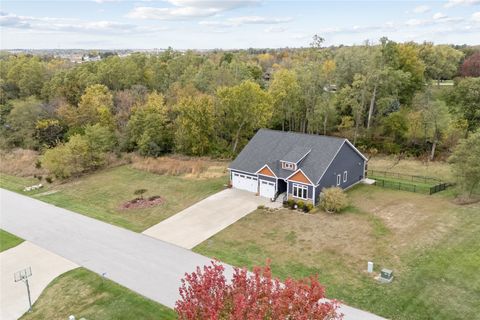 2906 Sydney Ct NE Swisher IA 52338