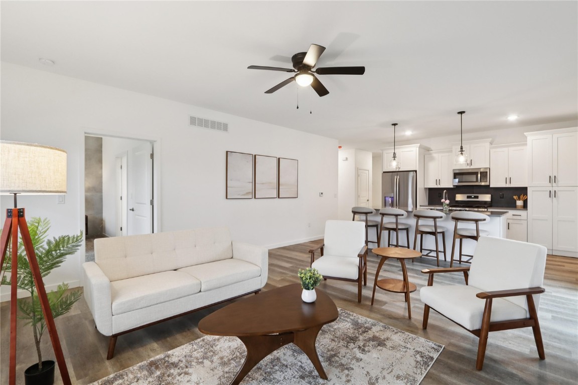 4006 Unbridled Avenue