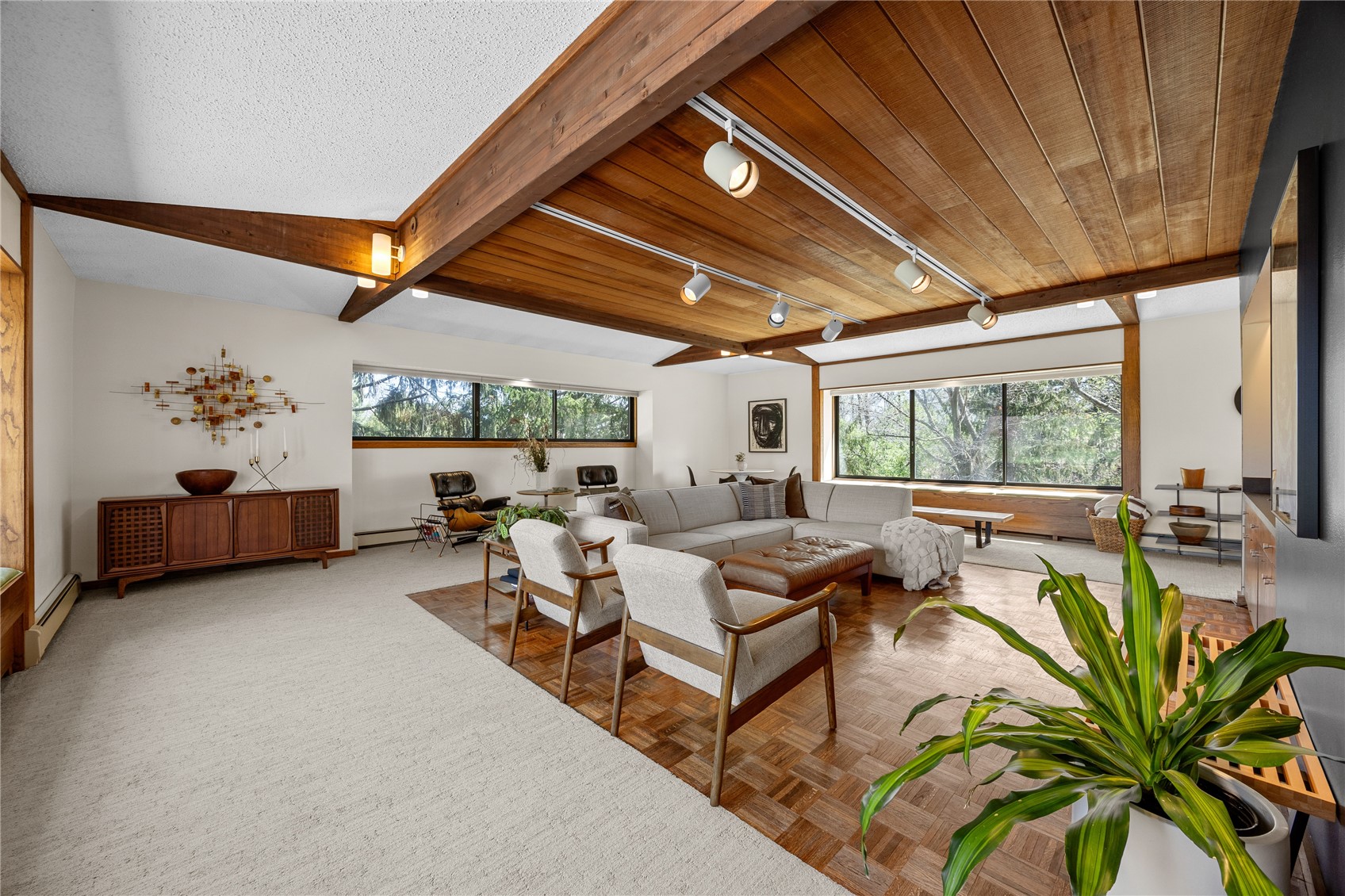 12 Fairview Knoll NE