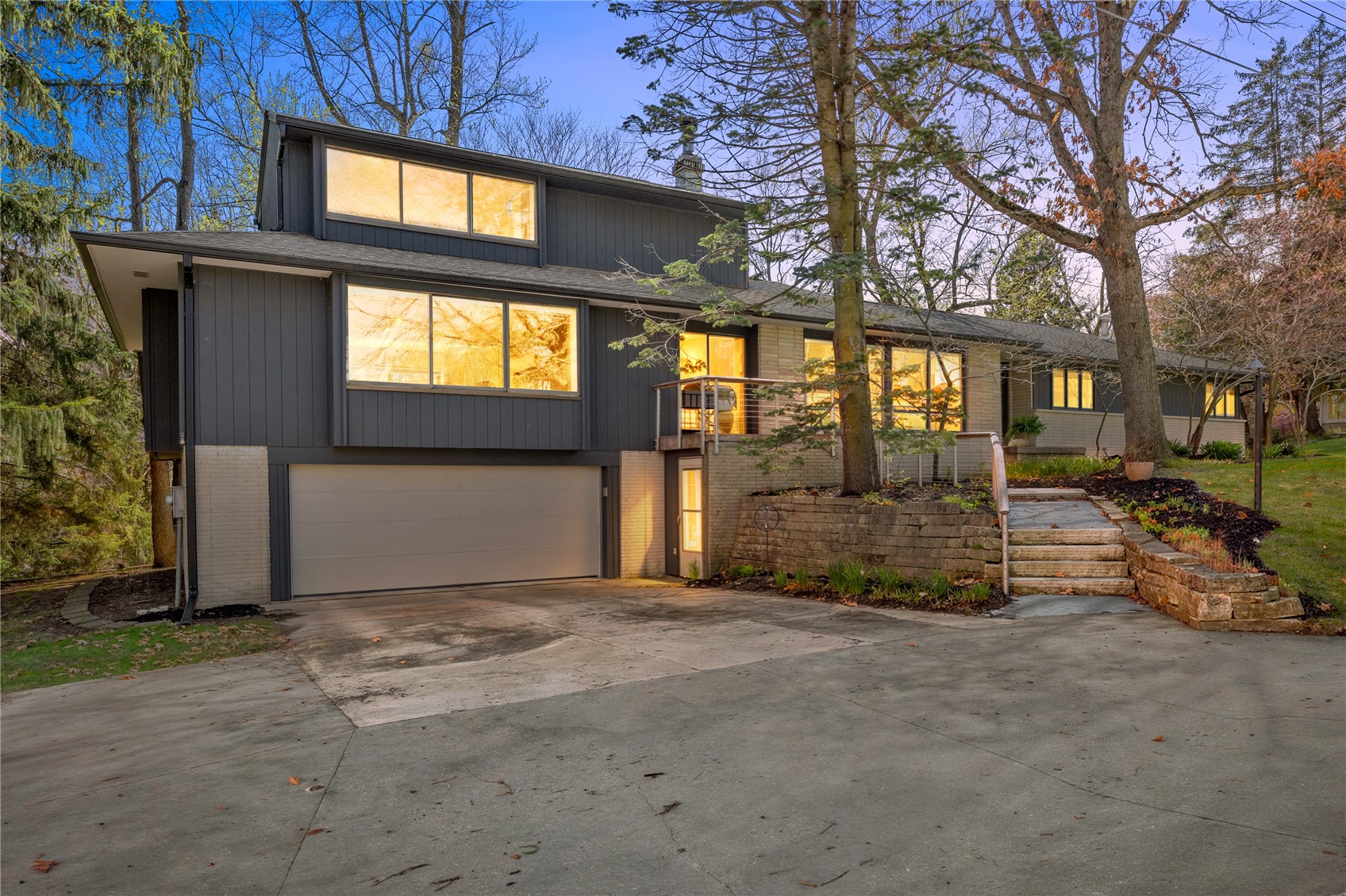 12 Fairview Knoll NE