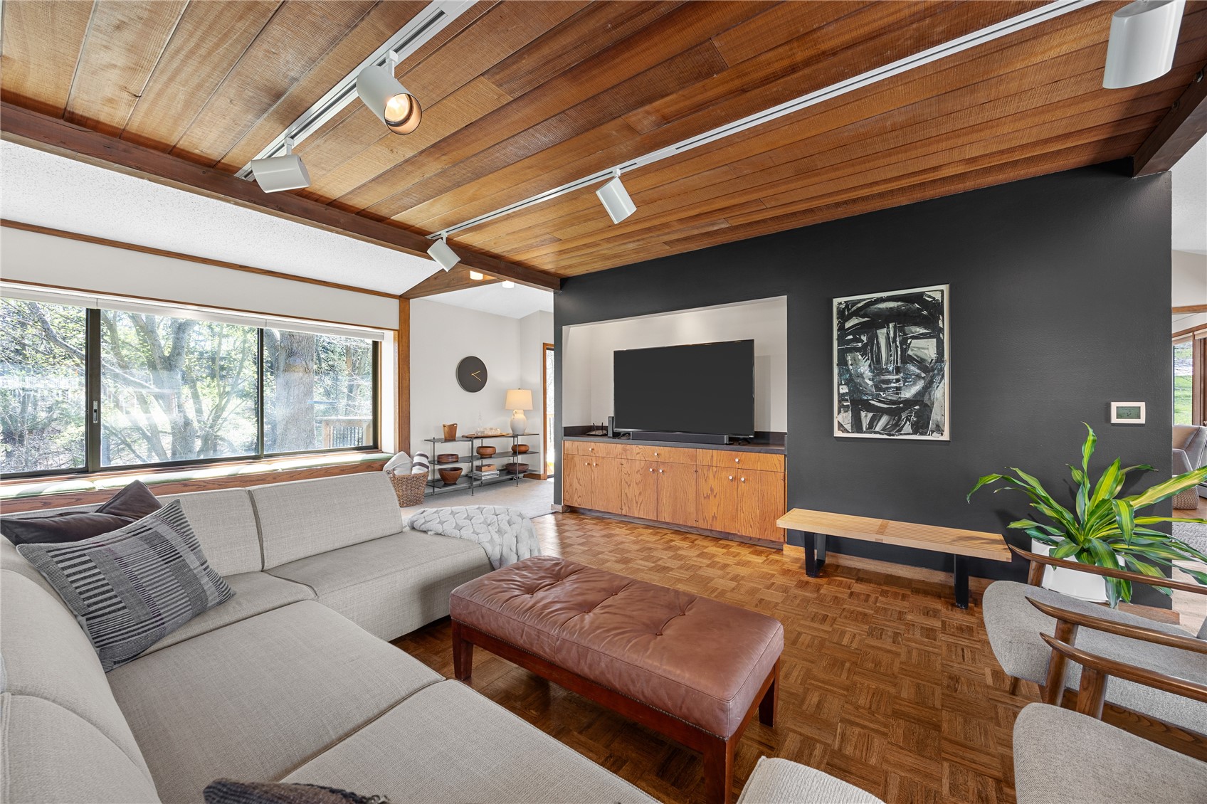 12 Fairview Knoll NE