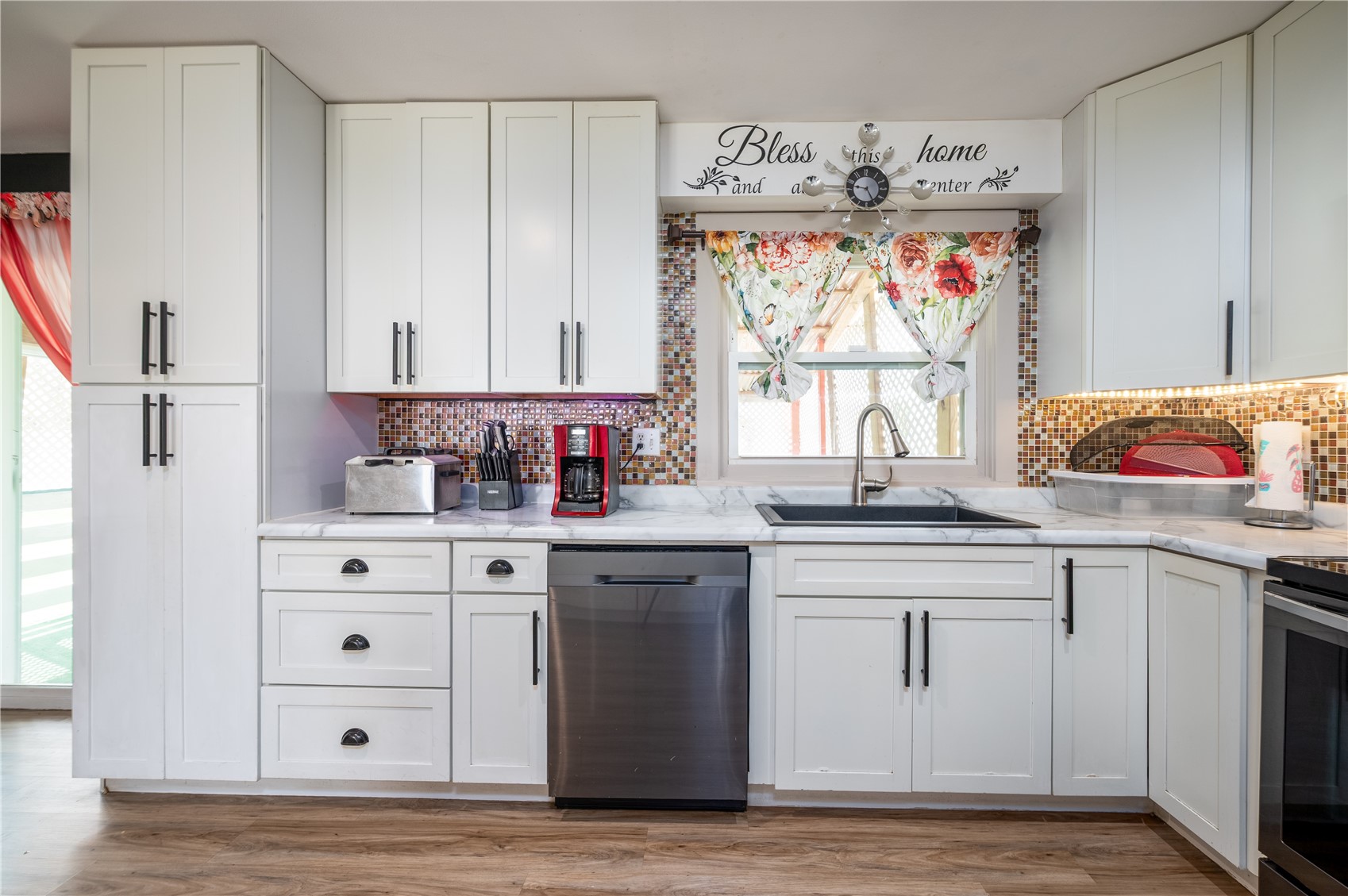 4609 Pineview Drive NE