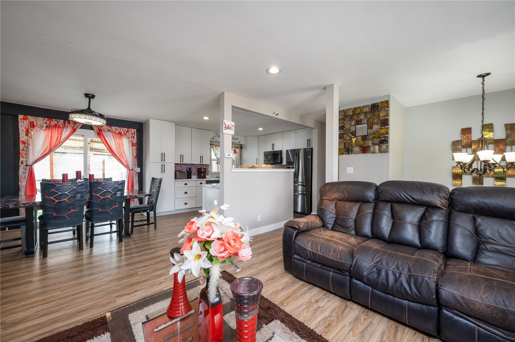 4609 Pineview Drive NE