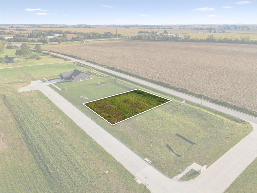Photo 1 of 9 — 3320 Towne Court, Robins, IA 52328