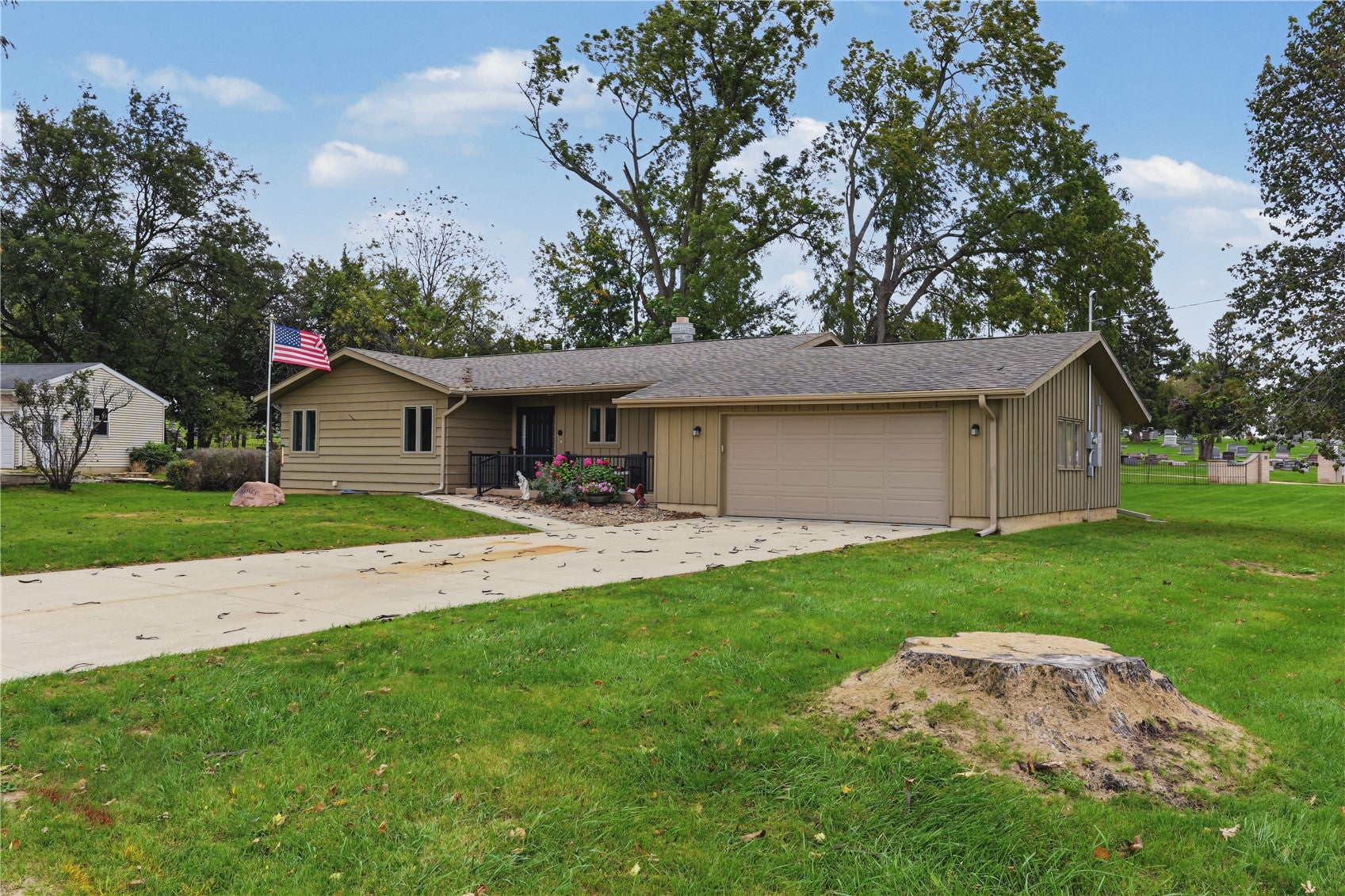 102 El Camino Real