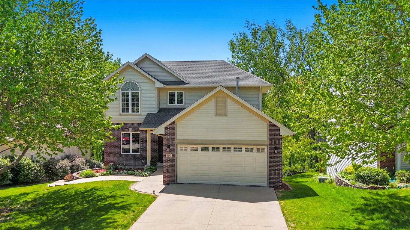 100 E Dovetail Drive