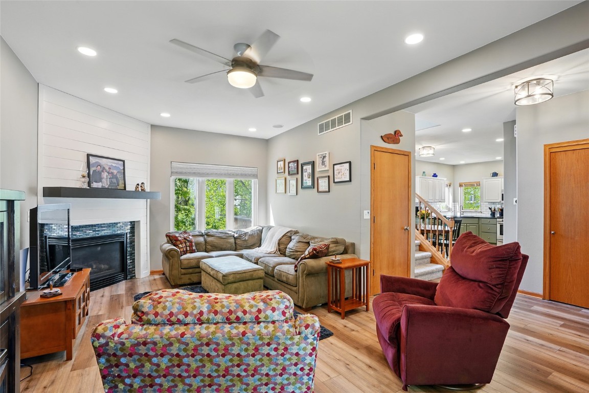 100 E Dovetail Drive