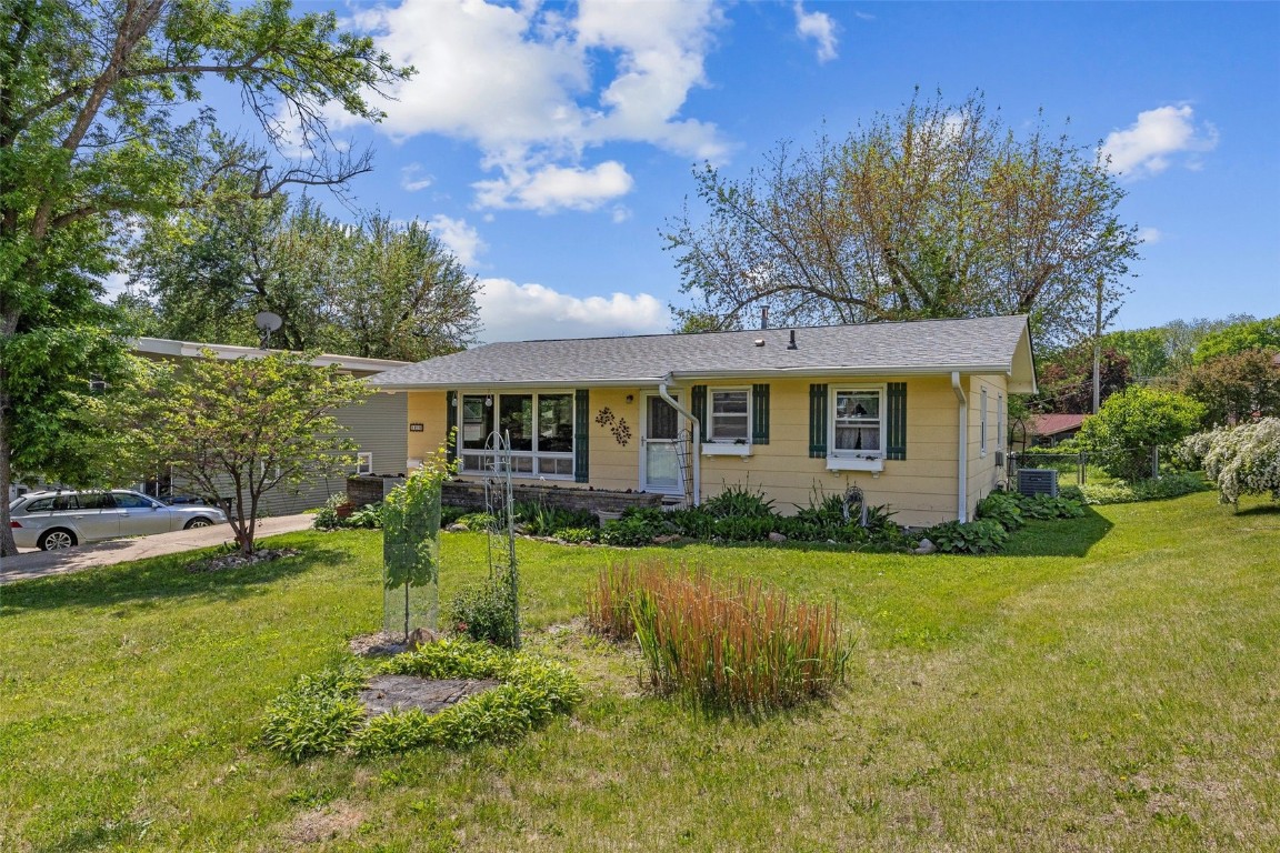 1210 Starry Dr