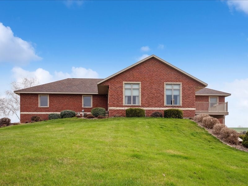 3752 Lacina Drive SW