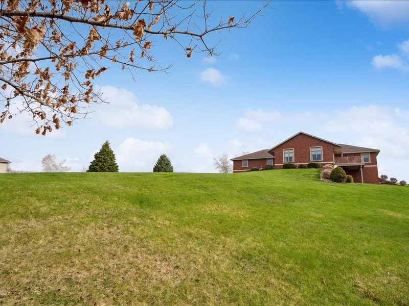 3752 Lacina Drive SW