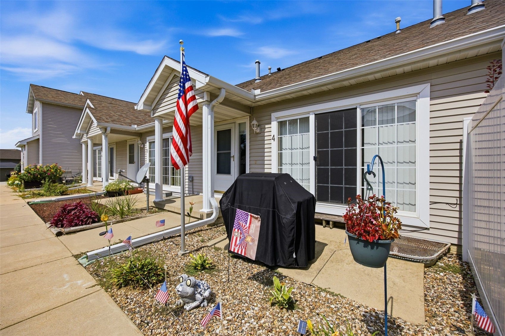 3160 English Glen 4