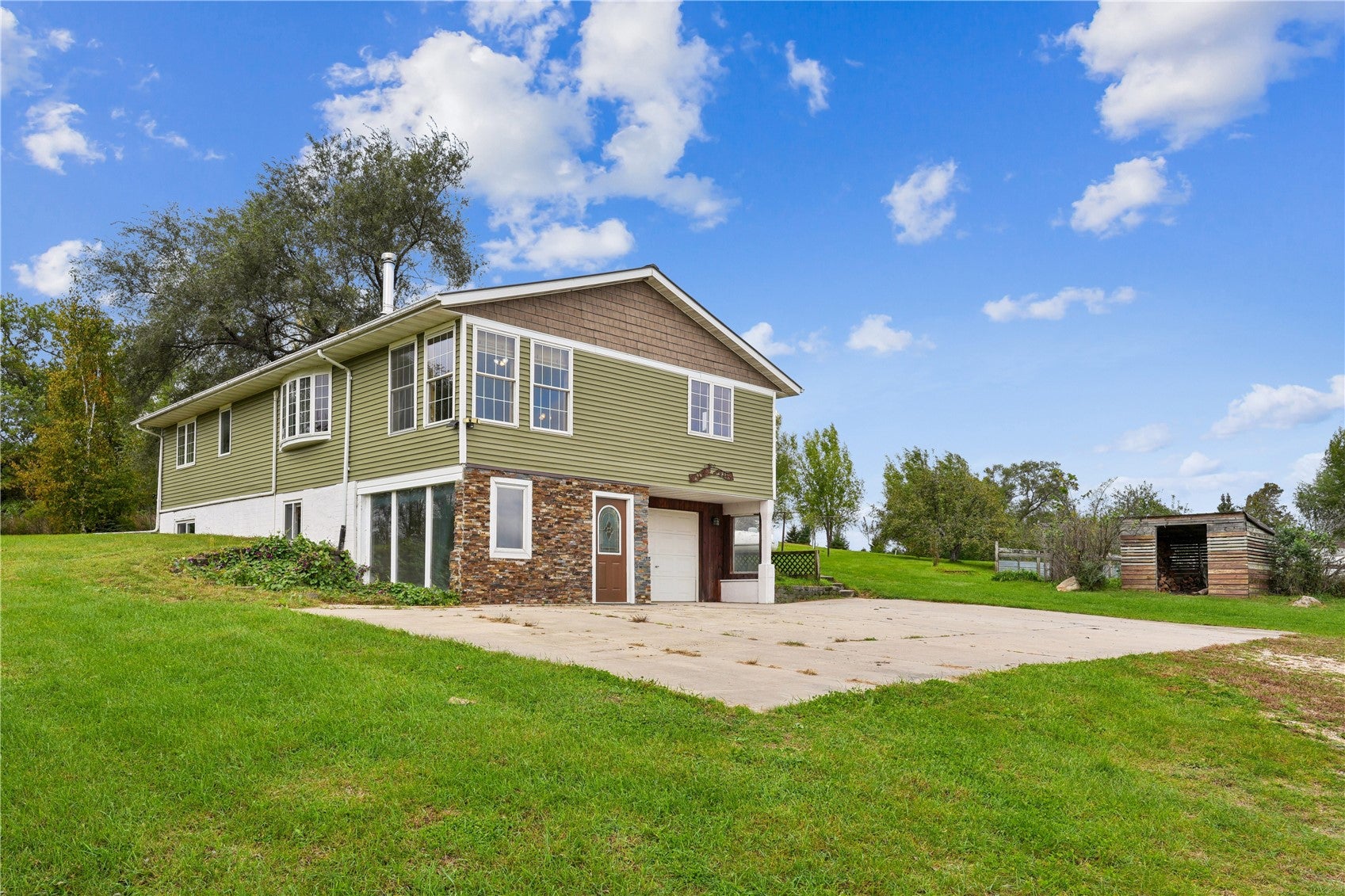 2093 Wapsie Y Road