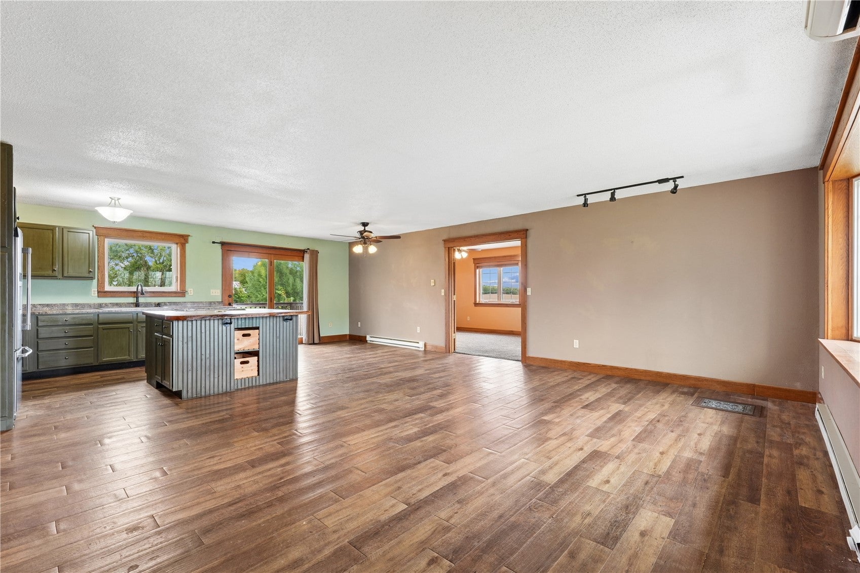 2093 Wapsie Y Road