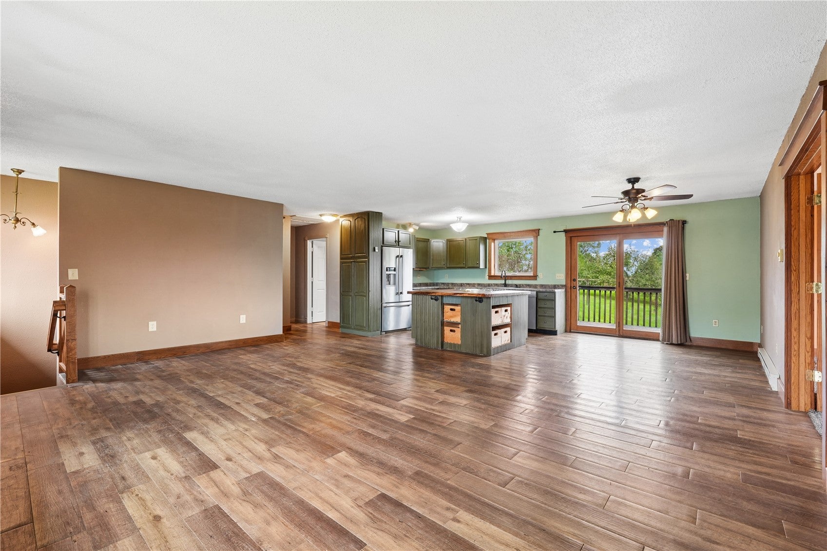 2093 Wapsie Y Road