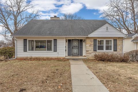 506 College Boulevard SW Mt Vernon IA 52314