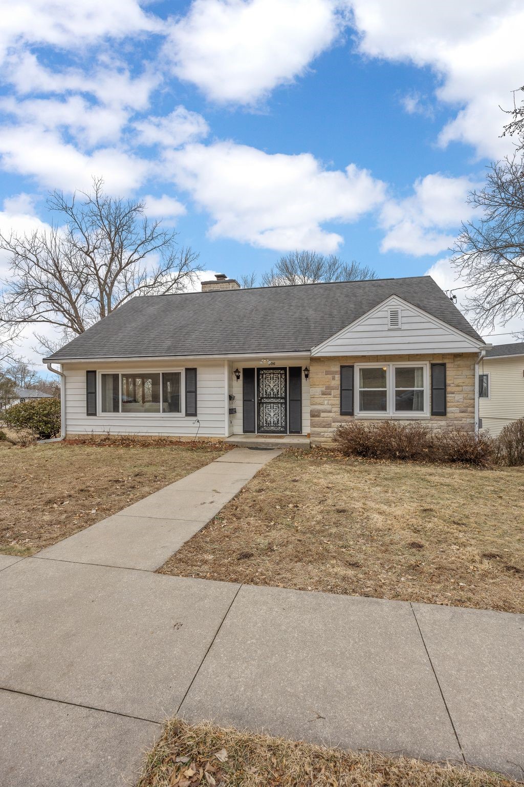 506 College Boulevard SW