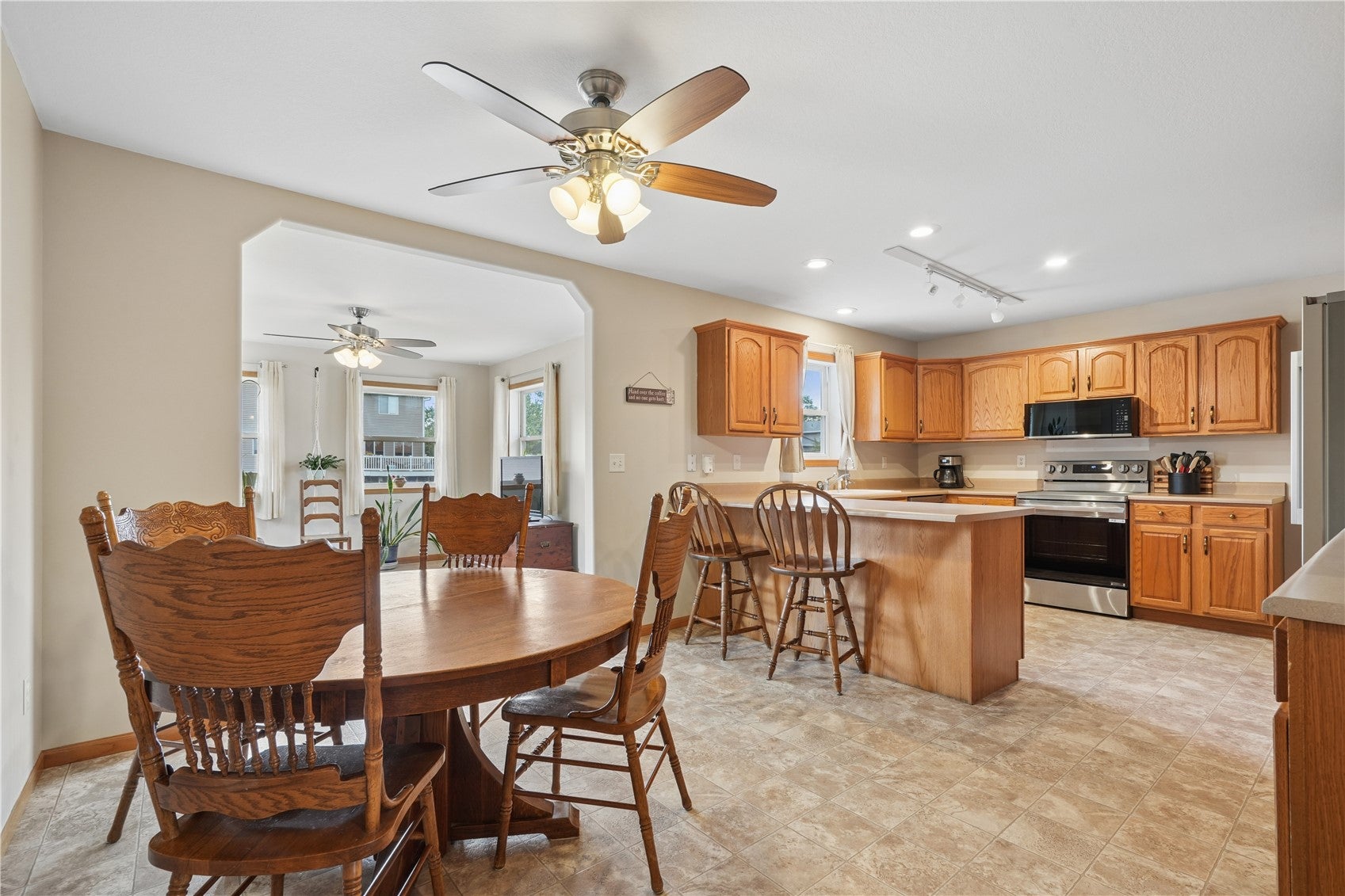 2205 Daleview Dr