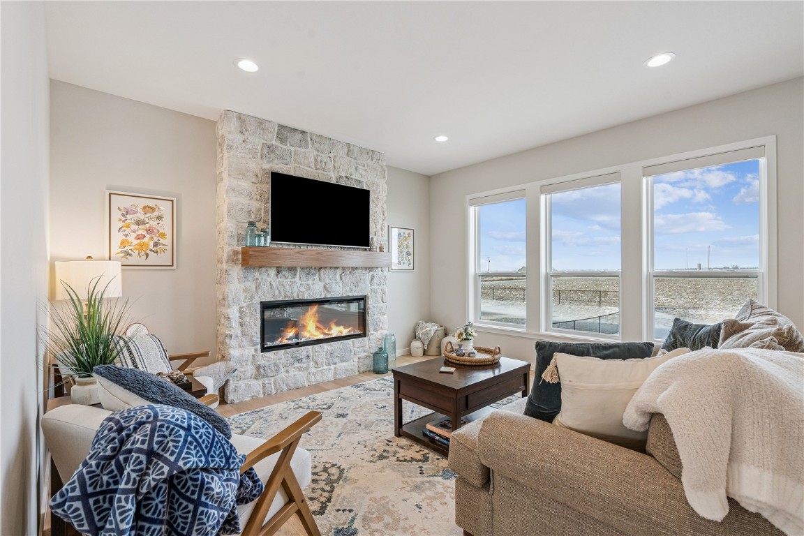 2406 Royal Oak Ridge