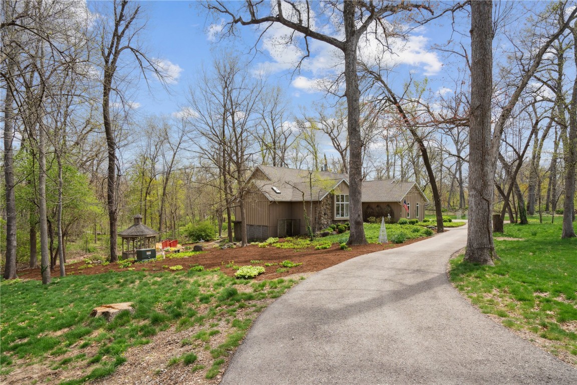525 Indian Road SE