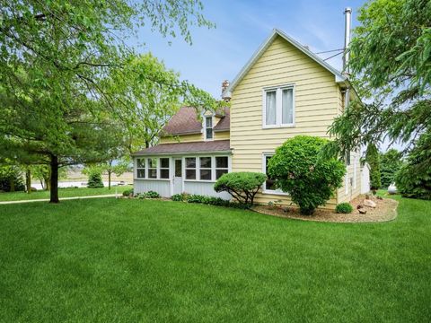 3015 Washington Avenue Coggon IA 52218