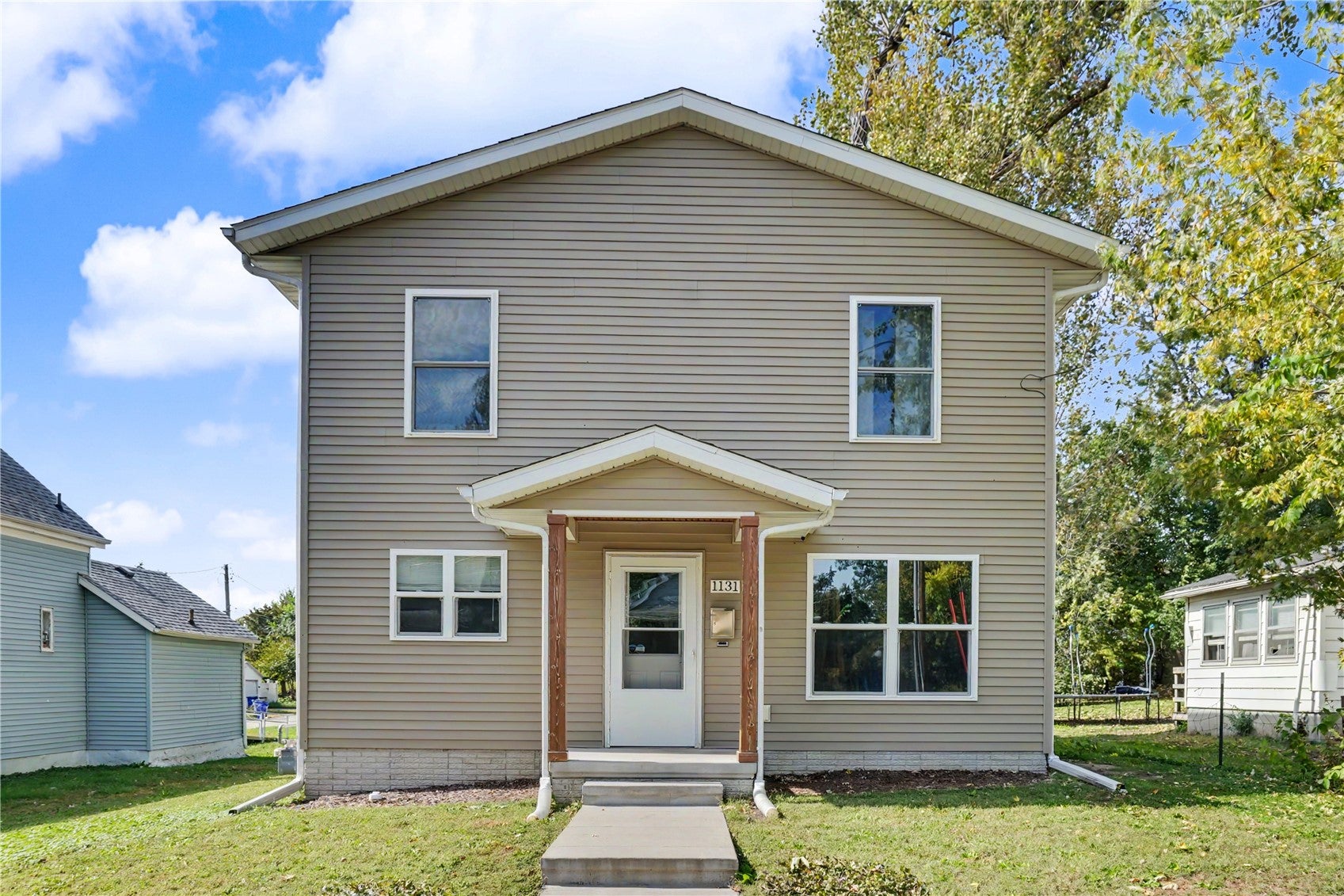 1131 16th St SE