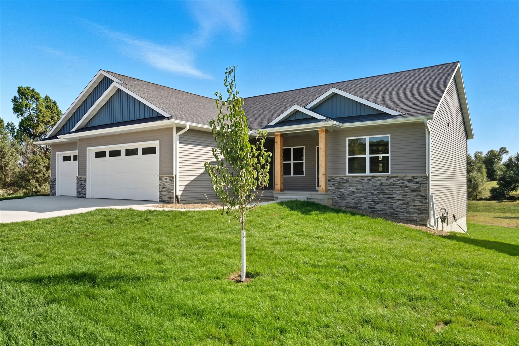 3115 PEREGRINE CT SE