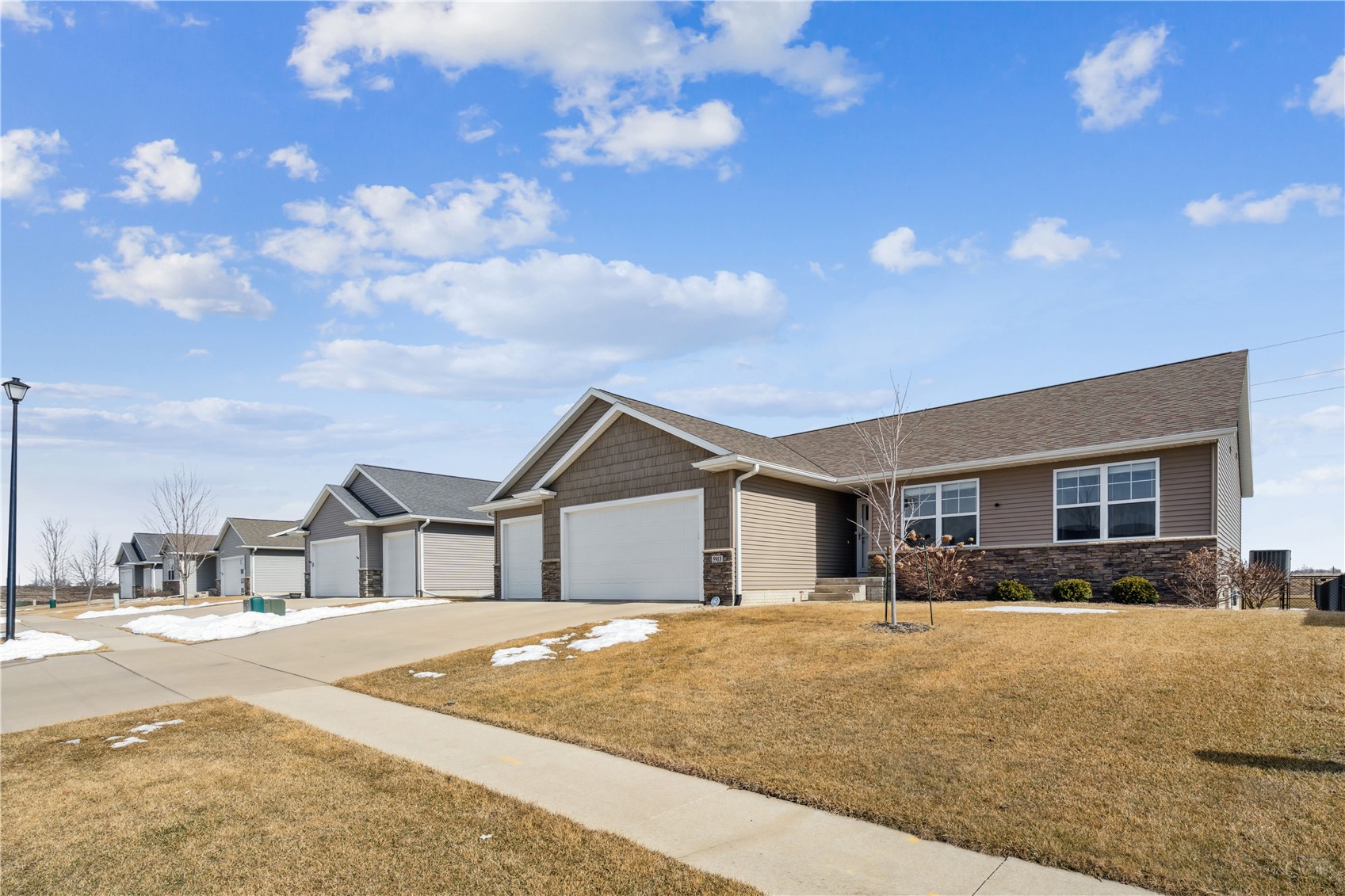 5913 Rock Ridge Drive