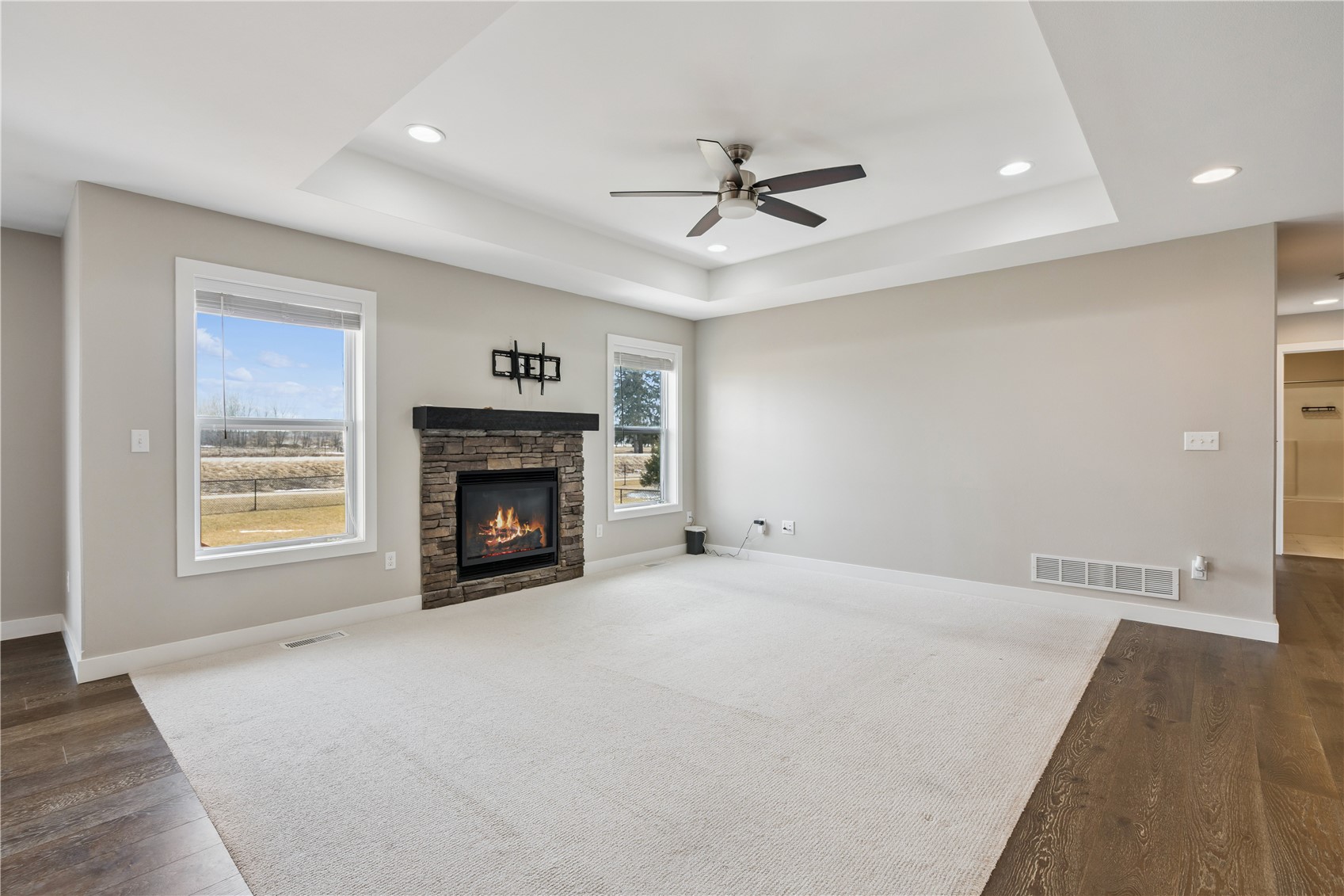 5913 Rock Ridge Drive