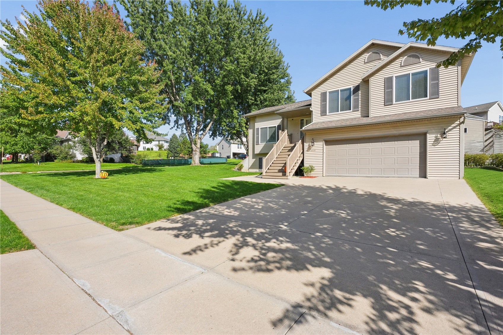 2331 North Ridge Drive