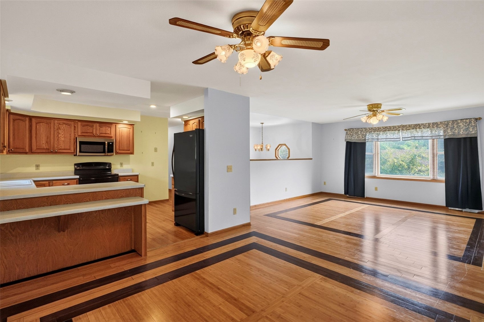 220 W Main Street