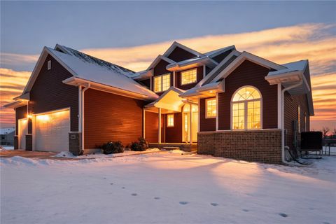 1595 Valentine Circle Marion IA 52302